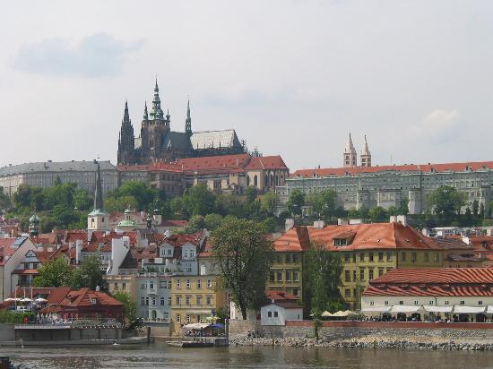 prague.jpg